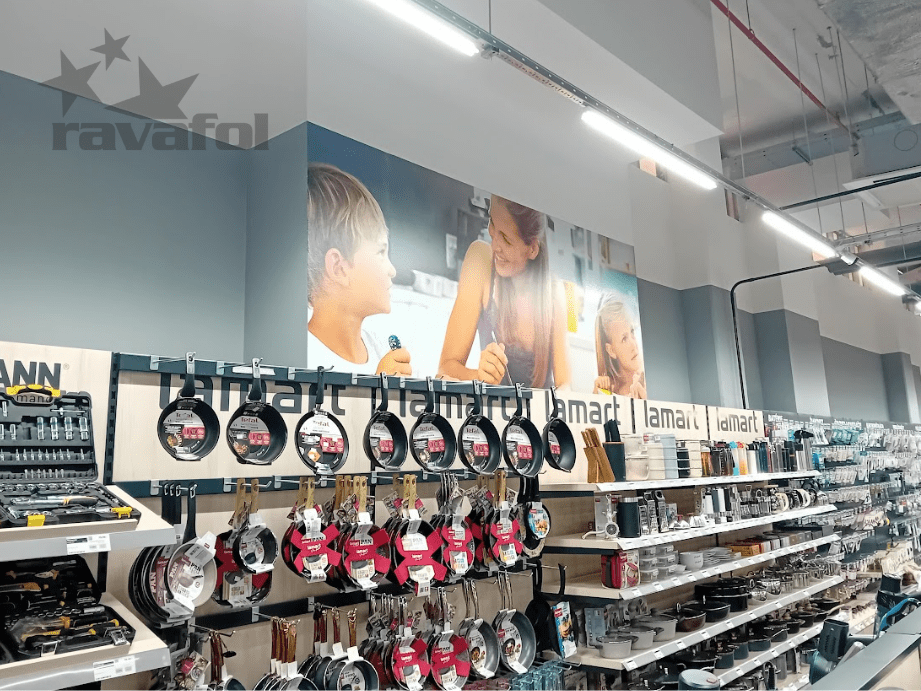 interiérová reklama pre retail